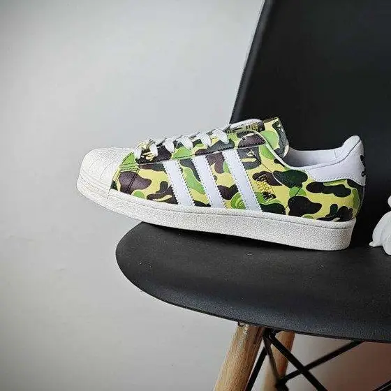 Yeezy Shoes