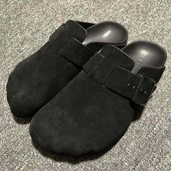 Dior Slides