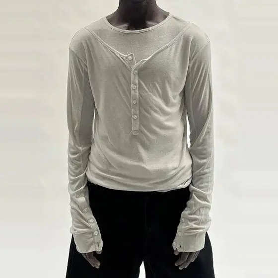 【DX26-1】BlackandWhiteTwo-ToneSlim-FitRoundNeckDouble-LayerShirt