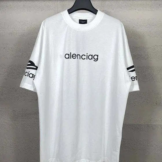 Balenciaga T-Shirt